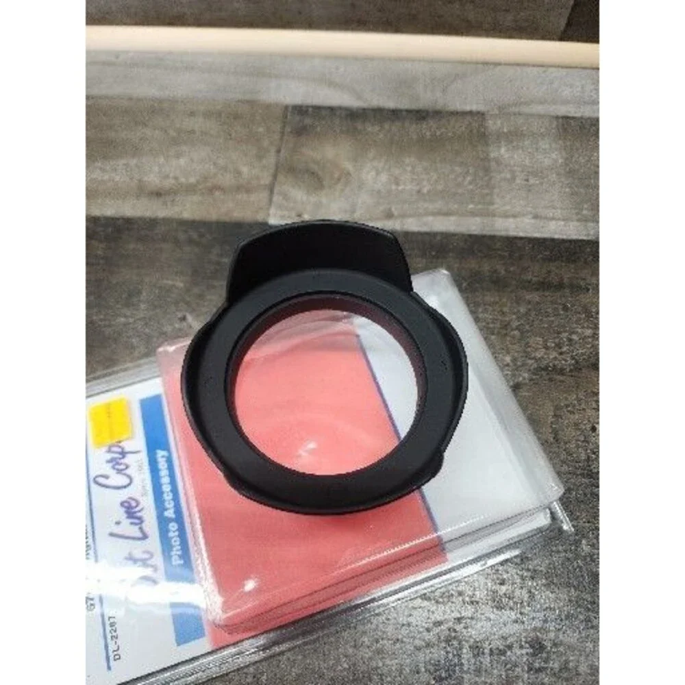 Vintage Dot Line Corp, 67 MM Digital SWA DL- 2267 Hood Camera Accessories NOS